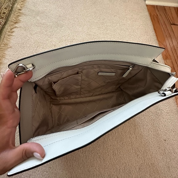 Michael Kors medium satchel - Picture 3 of 4